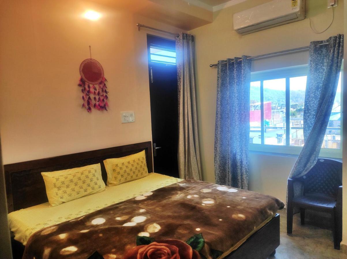 Anandam Home Stay Rishikesh Exterior photo