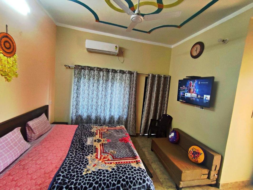 Anandam Home Stay Rishikesh Exterior photo